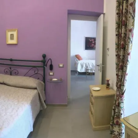 In Pieno Centro Storico - La Casa Di Anna